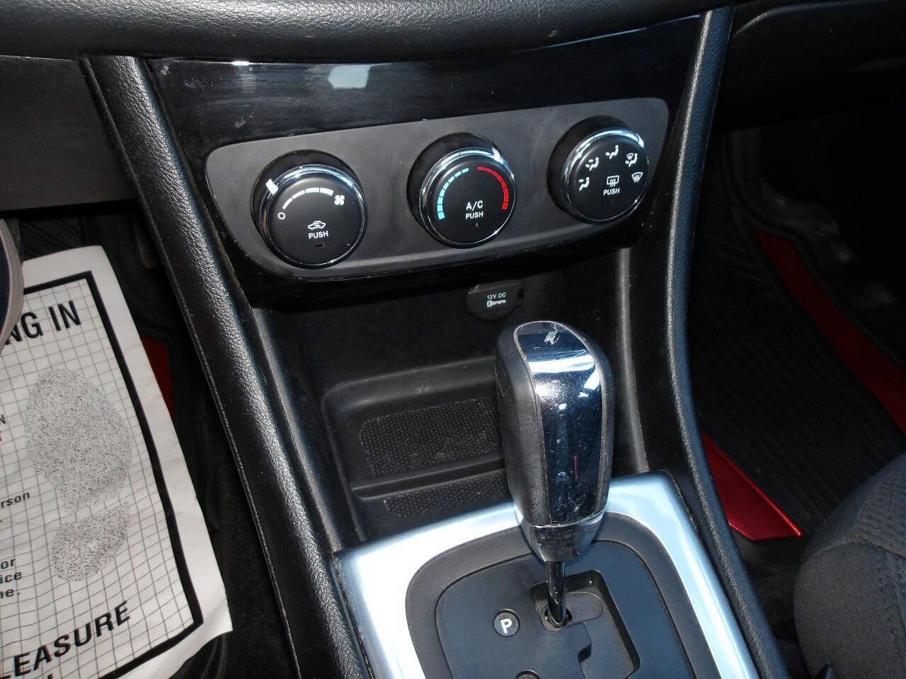 Used 2013 Chrysler 200 LX FWD image 14