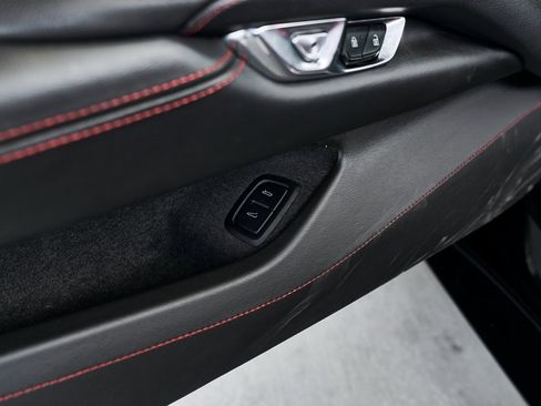 Used 2022 Chevrolet Corvette Stingray Convertible w/ 1LT image 19