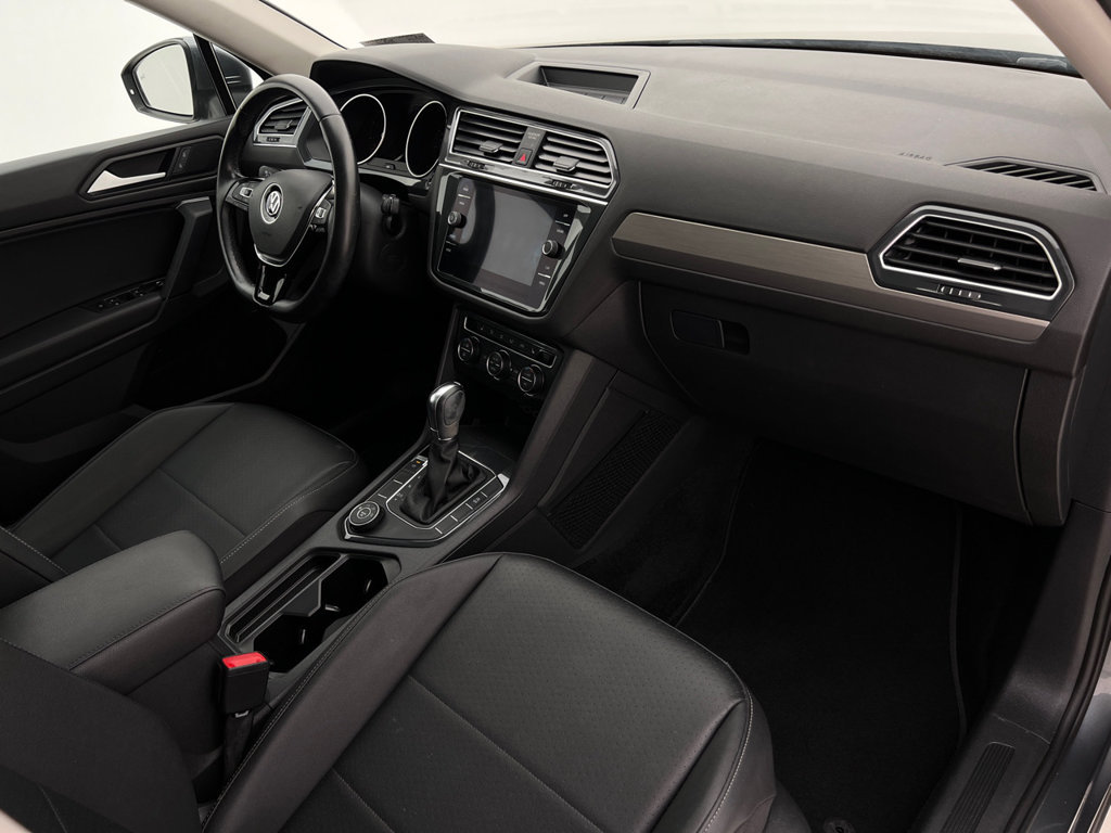 Used 2019 Volkswagen Tiguan SE AWD/4WD image 13