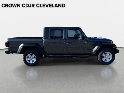 Used 2020 Jeep Gladiator Sport w/ Quick Order Package 24S AWD/4WD image 4