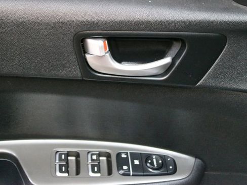 Used 2020 Kia Optima LX image 16