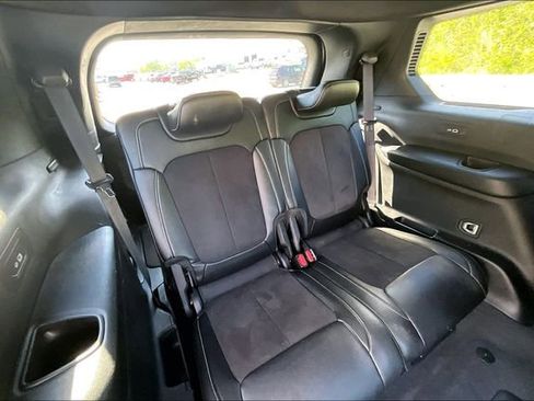 Used 2023 Jeep Grand Cherokee L Laredo AWD/4WD image 27