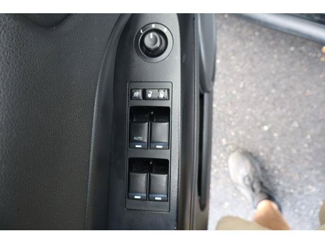 Used 2011 Jeep Compass Sport FWD image 11