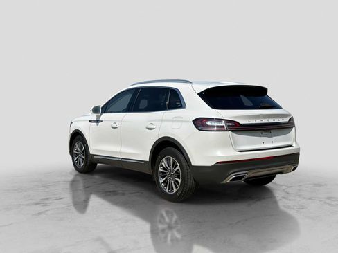 Used 2023 Lincoln Nautilus AWD w/ Premium Package image 4