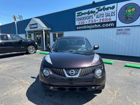 Used 2014 Nissan Juke SL AWD/4WD image 2