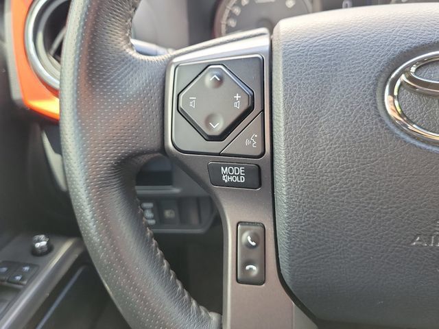 Used 2018 Toyota Tacoma TRD Sport RWD image 18