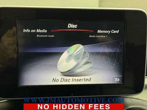 Used 2019 Mercedes-Benz GLC 300 4MATIC image 24