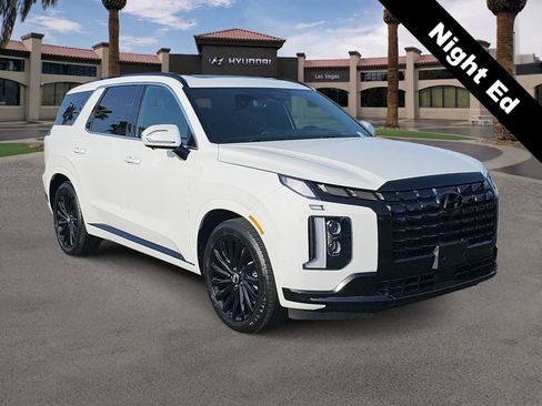Used 2024 Hyundai Palisade Calligraphy image 2