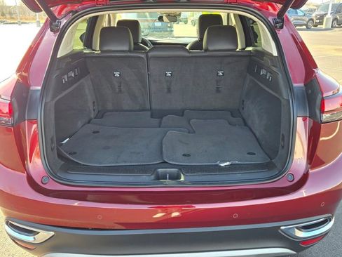 Used 2023 Buick Envision Essence image 14