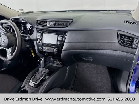 Certified 2020 Nissan Rogue S image 25