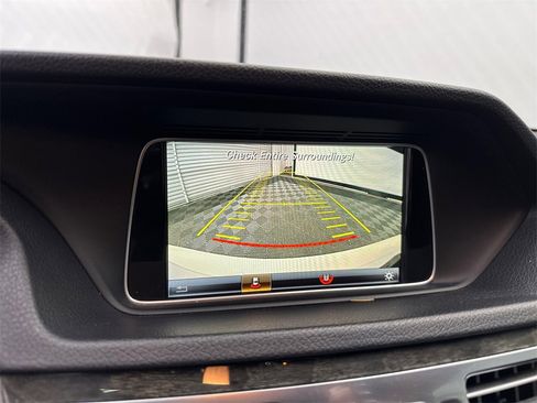 Used 2016 Mercedes-Benz E 350 Sedan image 29