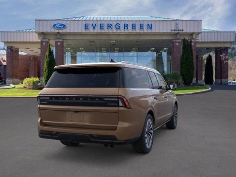 New 2026 Lincoln Navigator L Black Label AWD/4WD image 8