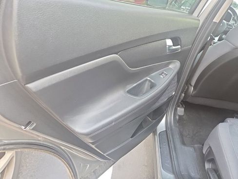 Used 2023 Hyundai Santa Fe SEL image 9