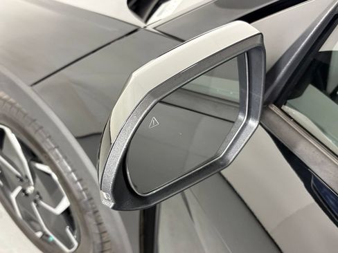 Used 2024 Hyundai Ioniq 5 SE RWD image 15
