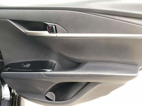 Used 2025 Toyota Camry LE image 43