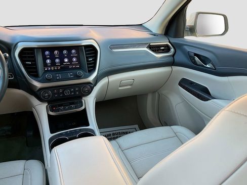 Used 2022 GMC Acadia Denali w/ Denali Ultimate Package AWD/4WD image 24