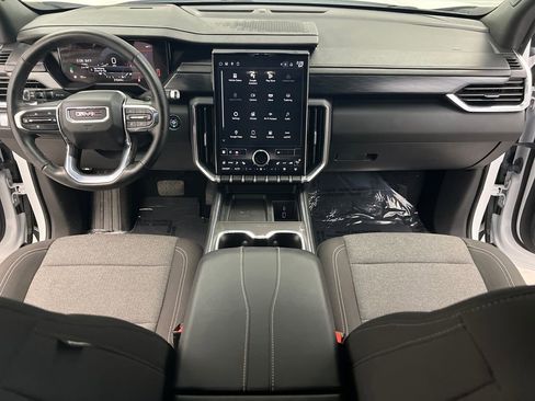 Used 2025 GMC Acadia Elevation image 44