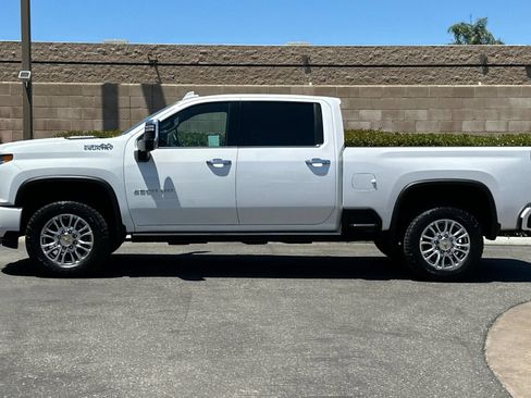 Certified 2023 Chevrolet Silverado 2500 High Country w/ Z71 Off-Road Package AWD/4WD image 7