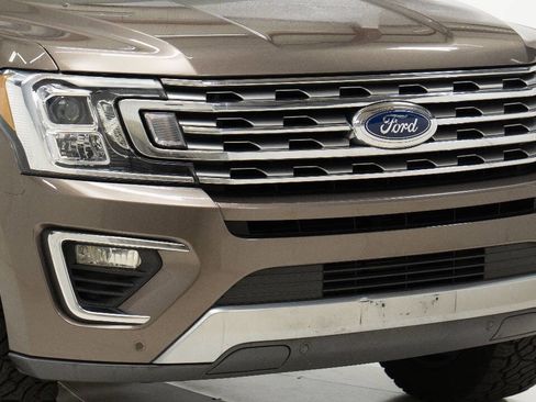 Used 2018 Ford Expedition Limited image 9