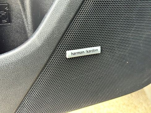 Used 2024 Subaru Crosstrek 2.5i Limited w/ Crosstrek Mirror Package image 16