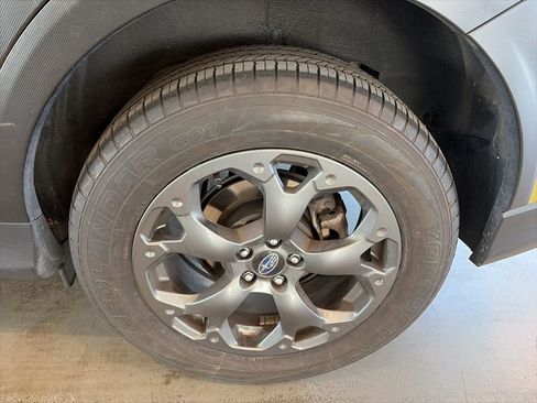 Used 2022 Subaru Crosstrek 2.5i Sport w/ Moonroof Package image 4