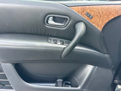 Used 2023 Nissan Armada SL w/ Captain's Chairs Package AWD/4WD image 11