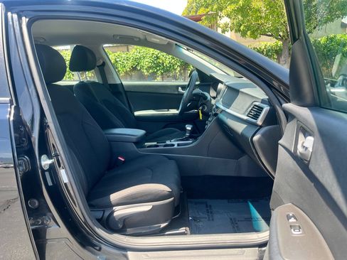 Used 2019 Kia Optima LX FWD image 30