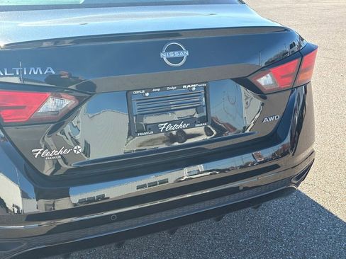 Used 2025 Nissan Altima 2.5 SV image 12