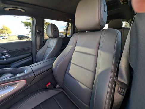 Certified 2025 Mercedes-Benz GLS 450 4MATIC image 21
