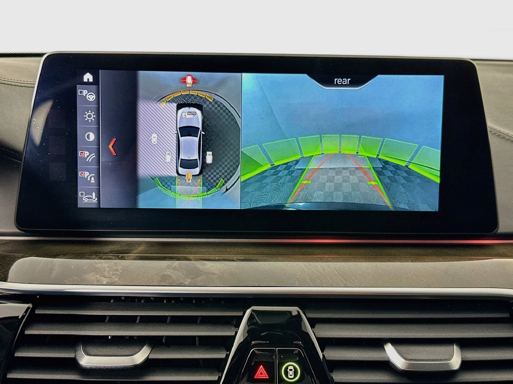 Used 2018 BMW M550i xDrive AWD/4WD image 14