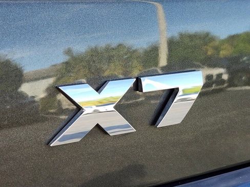 Used 2023 BMW X7 M60i w/ Executive Package image 34