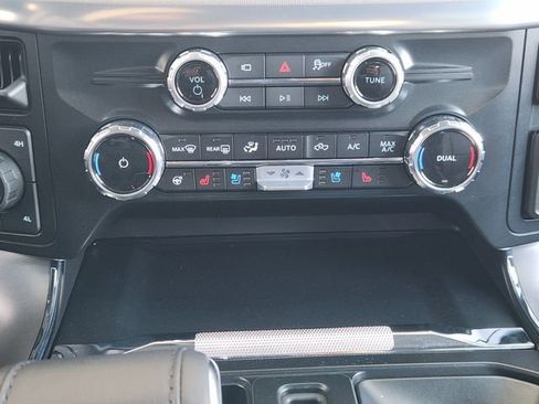 Used 2025 Ford F150 Lariat w/ Equipment Group 502A High image 15