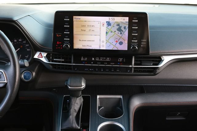 Used 2023 Toyota Sienna XSE FWD image 46