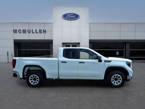 Used 2024 GMC Sierra 1500 Pro w/ Pro Value Package AWD/4WD image 4