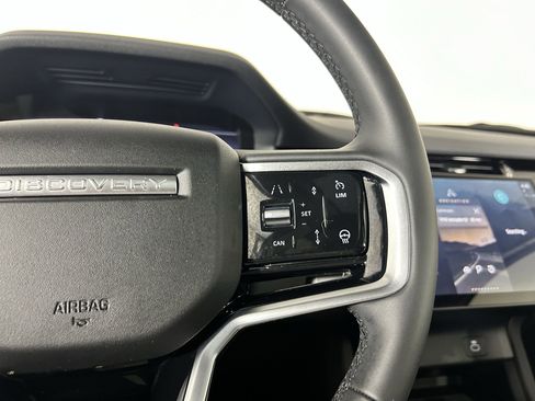 Used 2025 Land Rover Discovery Sport S image 21