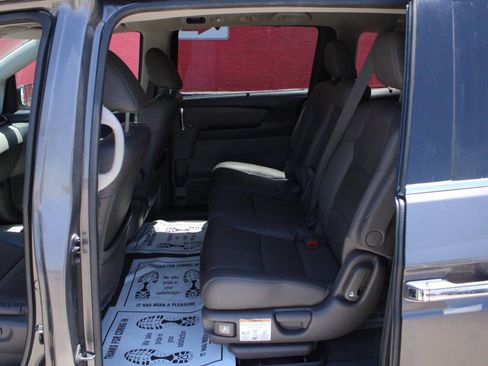 Used 2017 Honda Odyssey Touring image 14