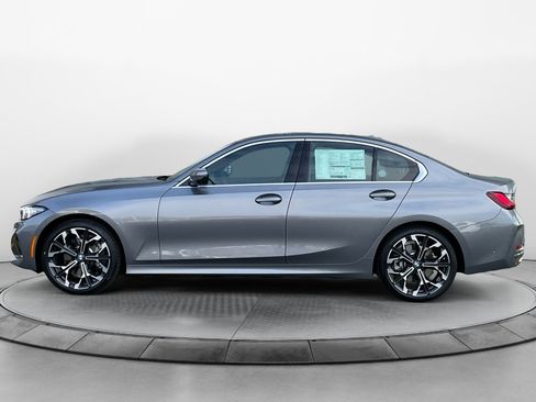 Used 2026 BMW 330i Sedan w/ Premium Package RWD image 3