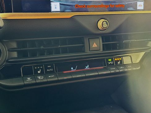 Certified 2023 Toyota Crown XLE image 12