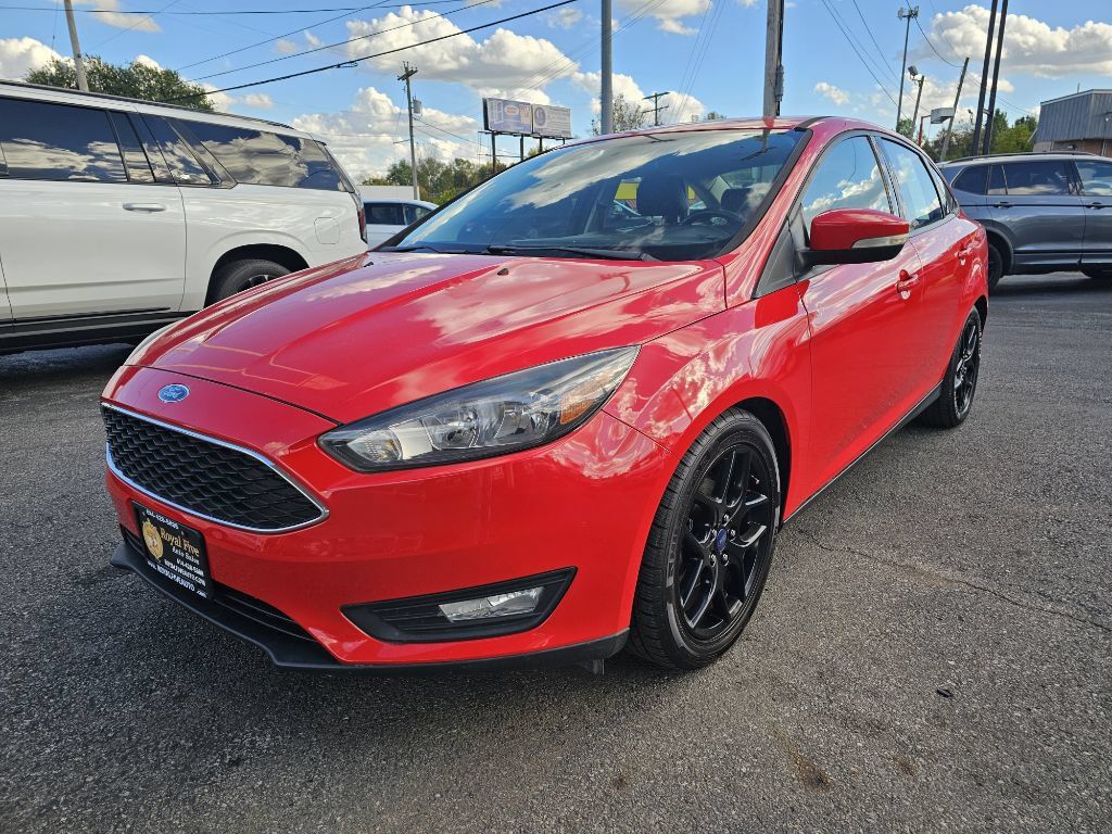 Used 2016 Ford Focus SE w/ Equipment Group 201A FWD image 8