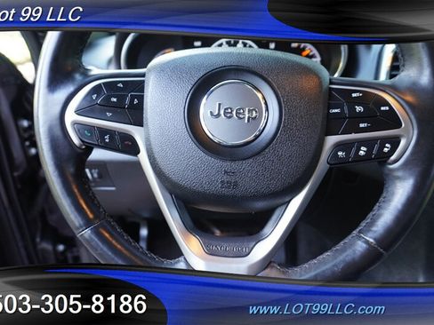 Used 2018 Jeep Grand Cherokee Limited AWD/4WD image 26