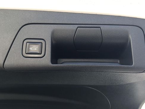 Certified 2023 Buick Envision Essence w/ Technology Package I AWD/4WD image 30