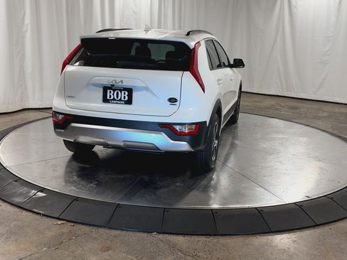 New 2026 Kia Niro LX image 8