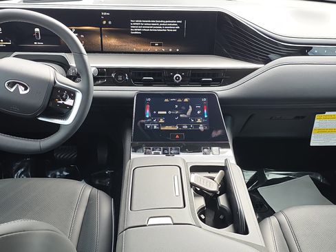 New 2026 INFINITI QX80 Luxe w/ Cargo Package image 14