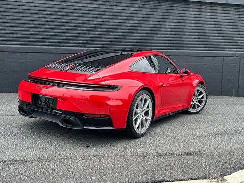 Certified 2025 Porsche 911 Carrera image 10