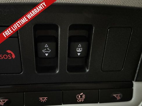 New 2026 Nissan Pathfinder SL w/ SL Premium Package FWD image 38