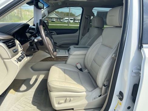 Certified 2018 GMC Yukon XL Denali w/ Open Road Package AWD/4WD image 19