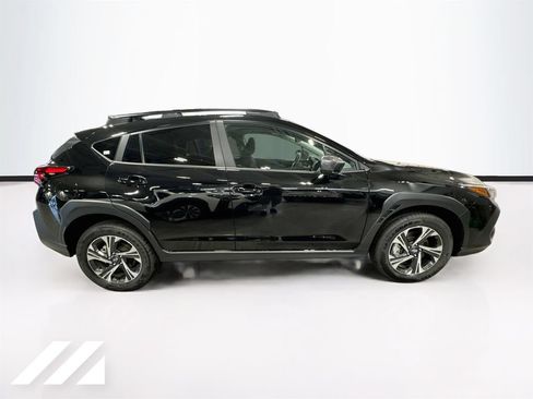 Used 2026 Subaru Crosstrek 2.5i Premium AWD/4WD image 4