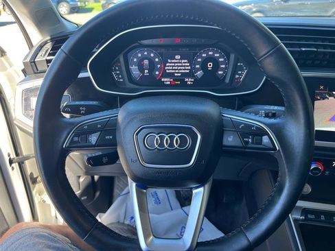 Used 2020 Audi Q3 2.0T Premium Plus image 16