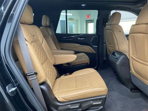 Certified 2024 Cadillac Escalade Sport image 16