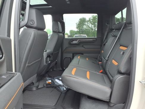 New 2026 GMC Sierra 2500 AT4 w/ Max Trailering Package AWD/4WD image 15